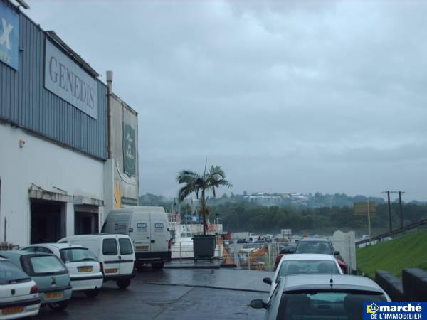 usage stockage, atelier surfaces 300m² - 104m²