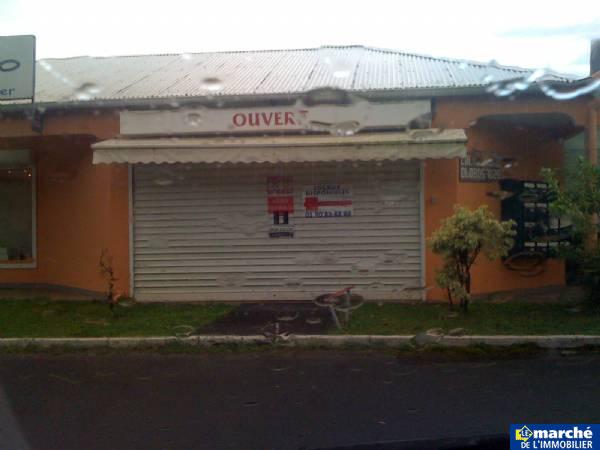 Local commercial Bas du Fort