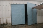 local industriel de 100 m², avec double porte d